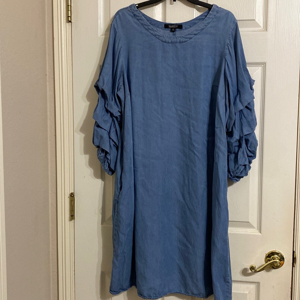 Ladies short dress